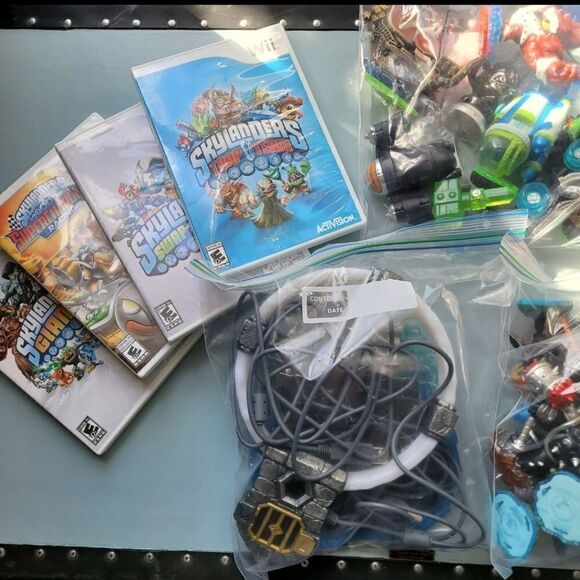 Skylander video game bundle - Picture 11 of 12